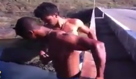 Vídeo mostra dois jovens pulando da ponte que faz divisa entre AL e SE sem nenhuma proteção