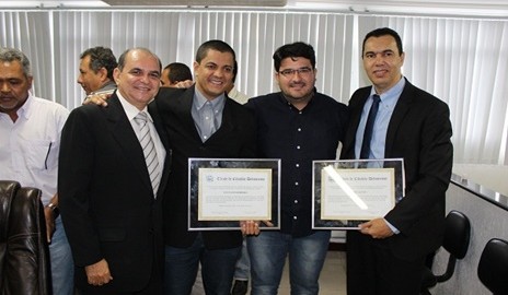 Pauloafonsinos Giuliano Ribeiro e Ozildo Alves recebem Título de Cidadão Delmirense