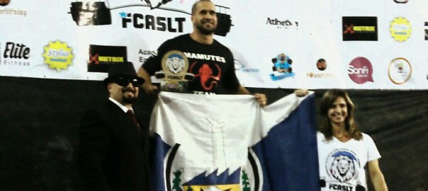 Atleta delmirense é campeão do Campeonato Capixaba de Levantamento de Peso