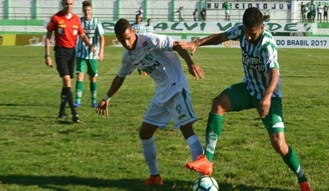 Tarcísio: jogador delmirense desequilibra e Murici avança ao ganhar do Juventude