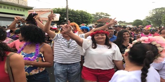 Camisas “Eu quero é ?iane” e discurso em trio sugerem candidatura de Ziane em 2018
