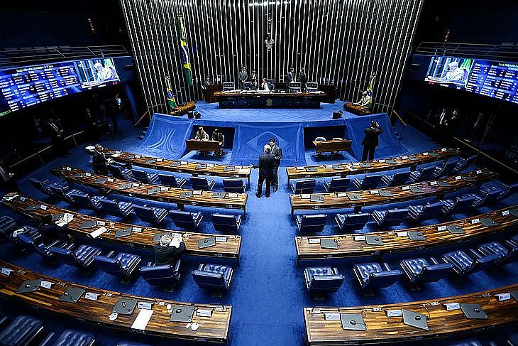 Senado aprova urgência para acelerar votação sobre fim da saidinha em plenário