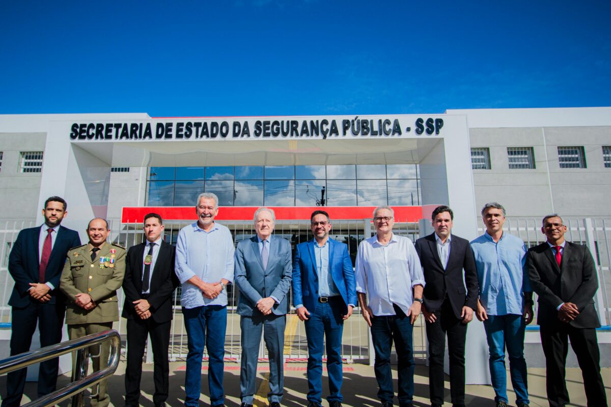 Governador e ministro da Justiça entregam Cisp Tipo 3 no Benedito Bentes