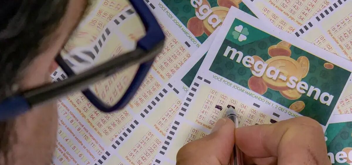 Mega-Sena deve pagar hoje prêmio estimado em R$ 3 milhões