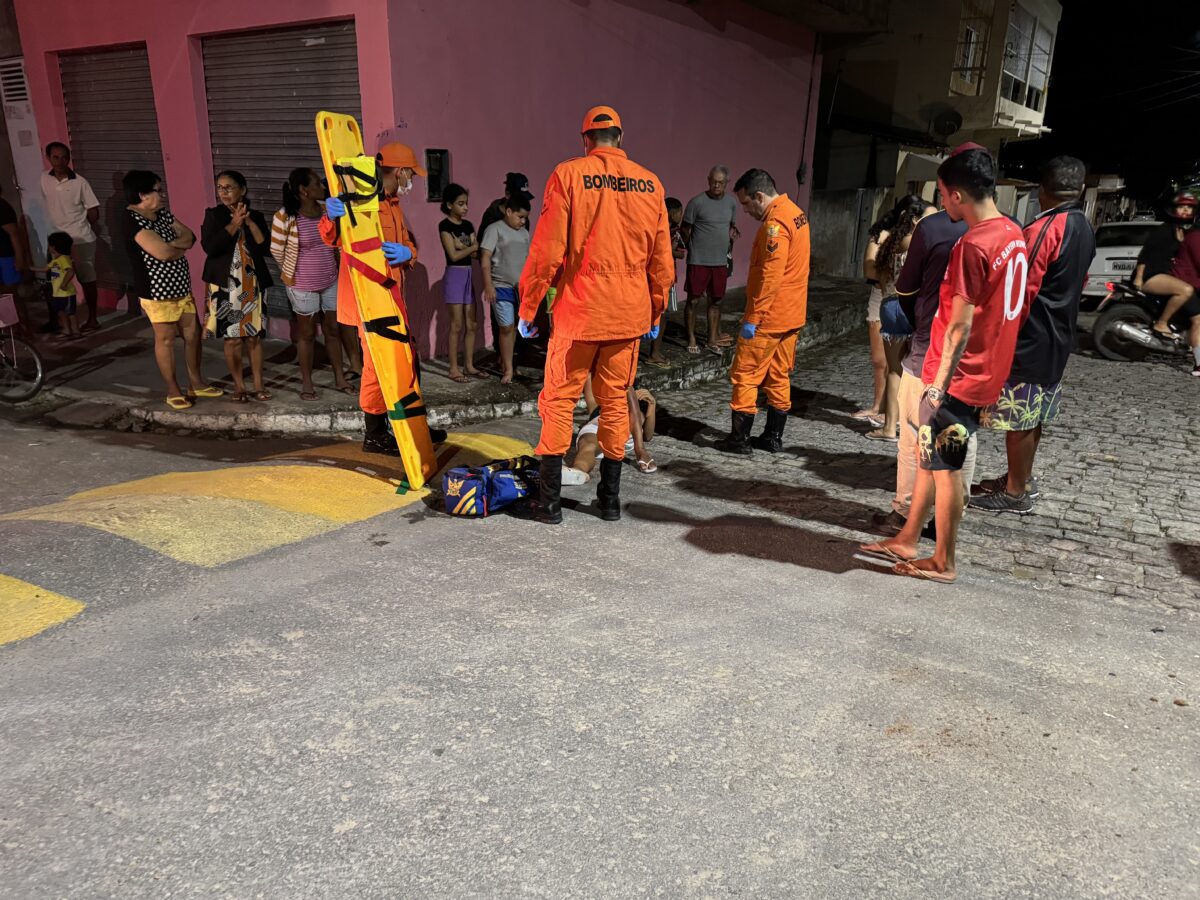 Acidente entre moto e carro deixa motociclista ferido em Delmiro Gouveia