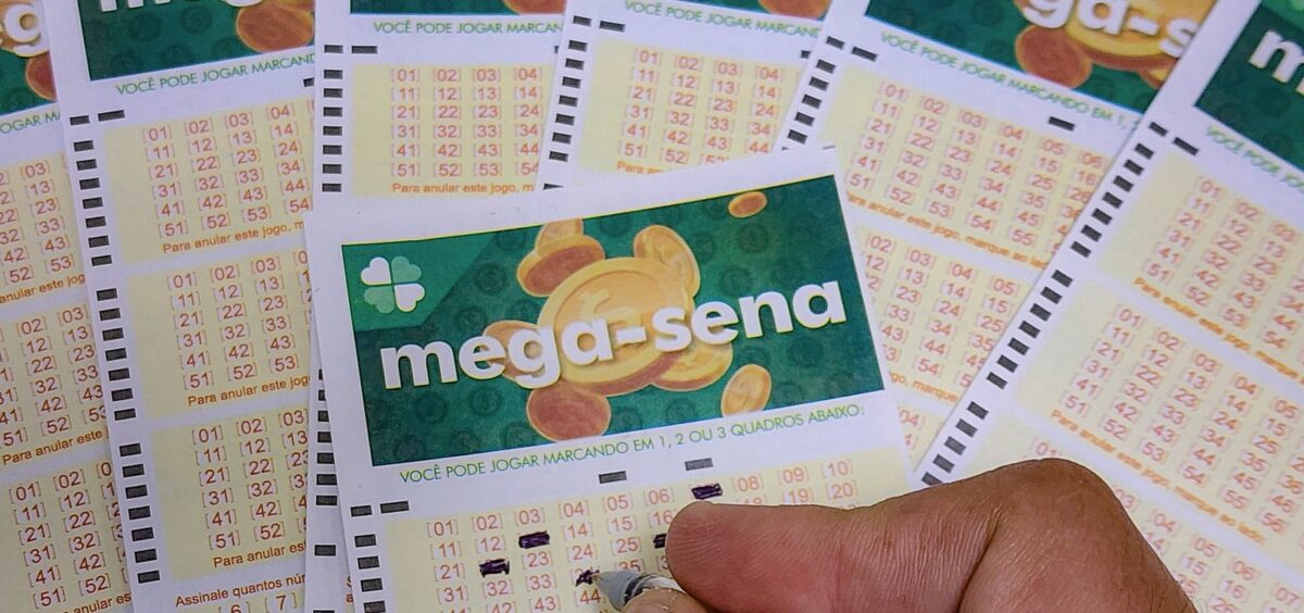 Mega-Sena acumula e prêmio chega a R$ 21 milhões