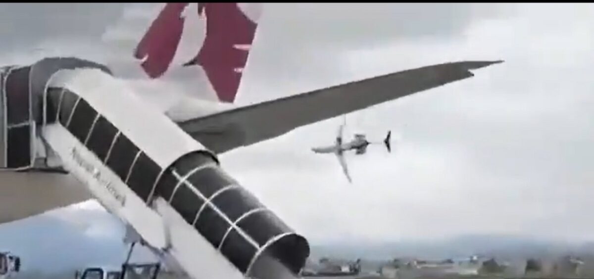 Avião cai logo após decolar, explode e mata 18 no Nepal