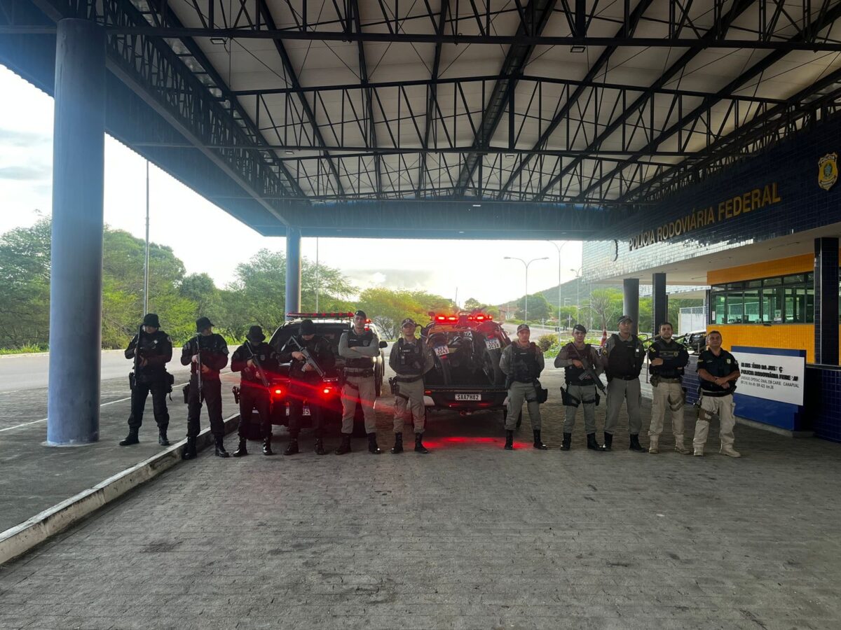 Condutor embriagado ameaça policiais e é detido em Canapi, Alto Sertão