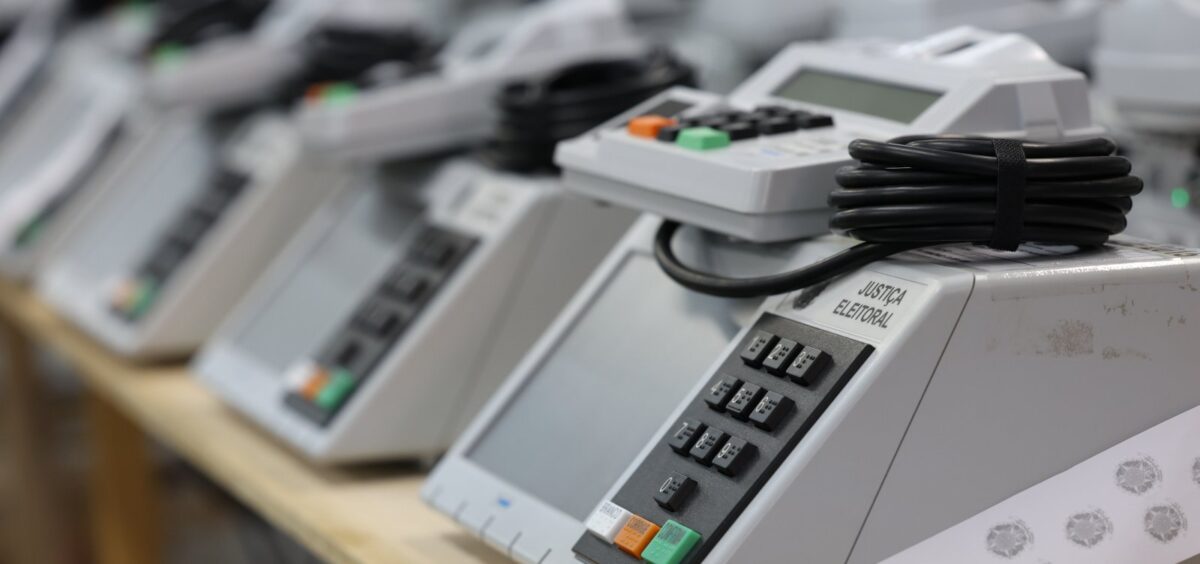 TSE informa que 2,4 milhões de eleitores não foram às urnas
